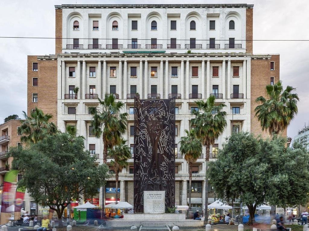 Boutique Hotel Piazza Carita 나폴리 외부 사진